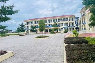 Trường tiểu học Bạch Thượng chuẩn bị khai giảng năm học mới 2025 – 2026.